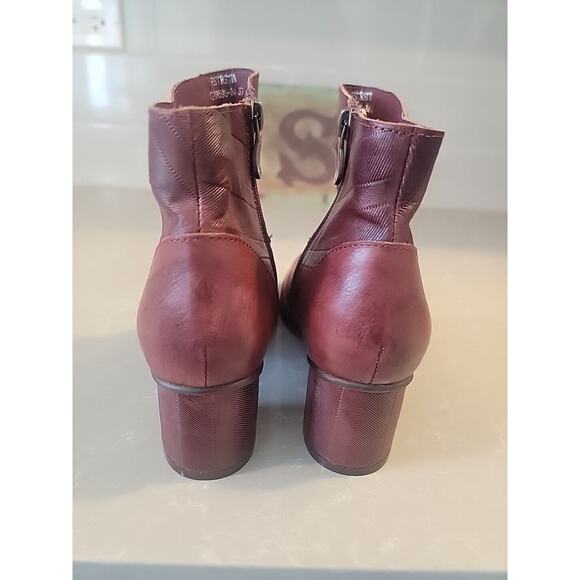 NEW LArtiste Estretta Spring Step Red Leather Boot Wedge Shoe Womens Sz 37/7.5 - Picture 9 of 10